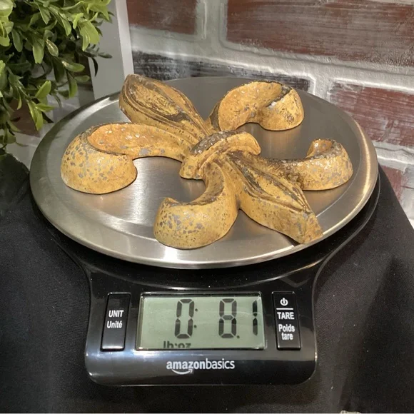 🟡 Vintage - Solid Metal - Aluminum or Pewter - Fleur-de-lis Symbol - Saints Fans - Picture 11 of 12